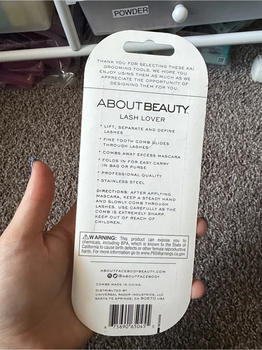 About Beauty On-The-Go Compact Eyelash Curler & Folding Lash Combs Set